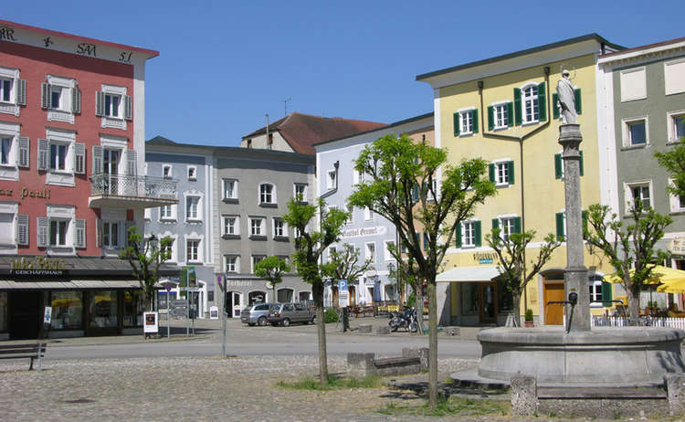 Marienplatz Laufen