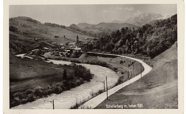 Schellenberg 1928 mit der Bahntrasse Berchtesgaden – Salzburg.