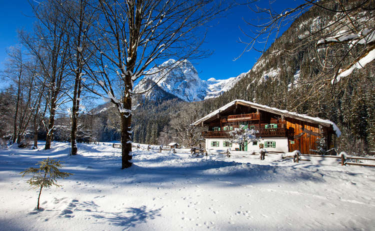 Mountaineering village Ramsau | Das Klausbachhaus im Winter
