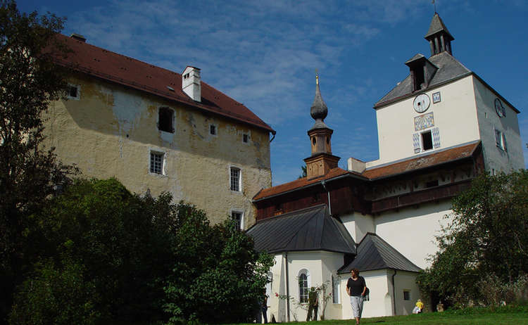 Schloss Triebenbach, Laufen